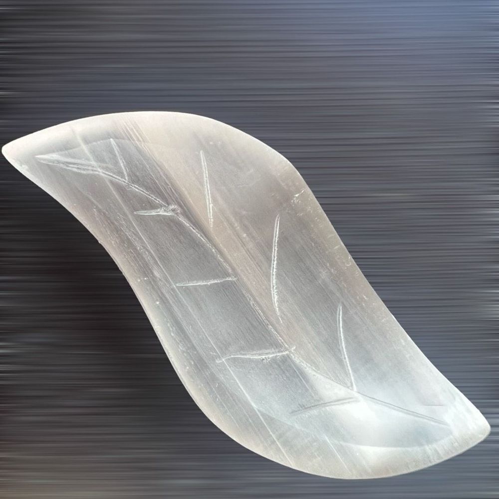 Selenite Crystal Leaf Carving‎
